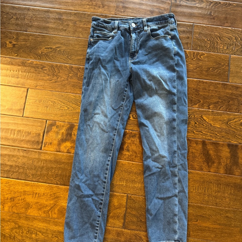 Women’s Size 8 American Eagle Jeans
